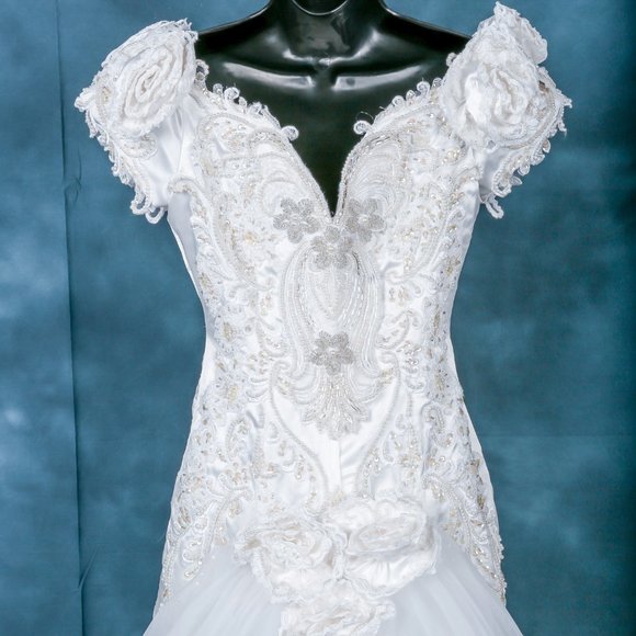 Vintage Wedding Dress + Vail  Mermaid White 4 - Picture 12 of 16